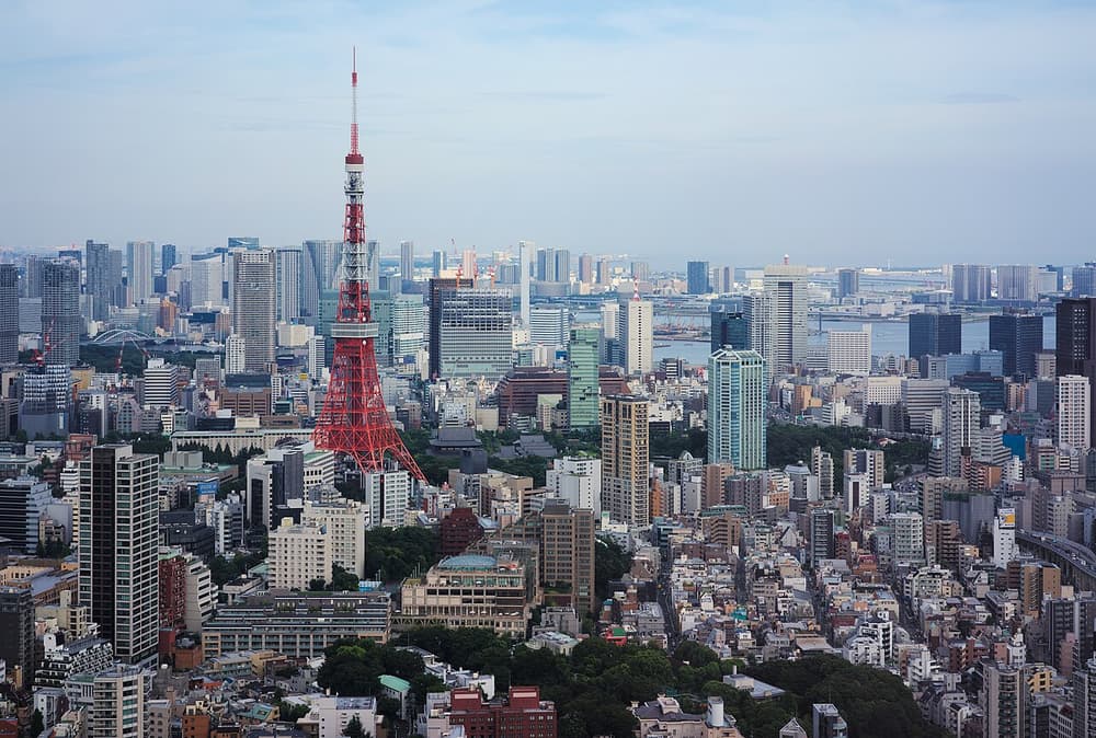 Tokyo Tower as seen from Mori Tower